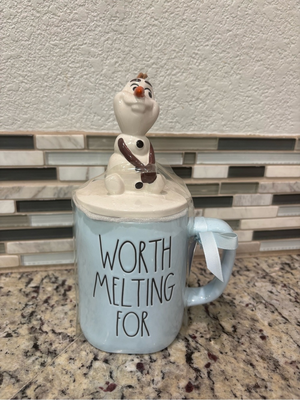 Rae Dunn by Magenta Disney Frozen OLAF WORTH MELTING FOR Figural Topper Mug NEW